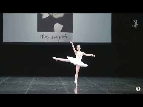 Kamila Sultangareeva (Age 17) - Gulnara Act 3 Variation (Vaganova Academy)