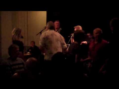 Traube Durlach Acoustic Groove -live-