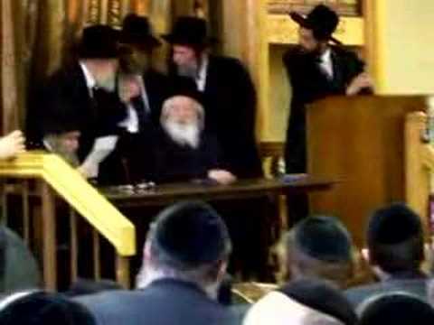 Gerrer Rebbe and R. Shteinman in Los Angeles