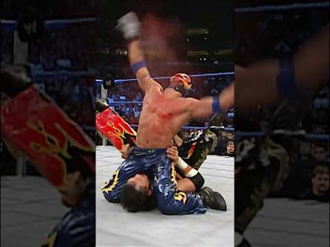 Tajiri used the red mist to beat Rey Mysterio!!