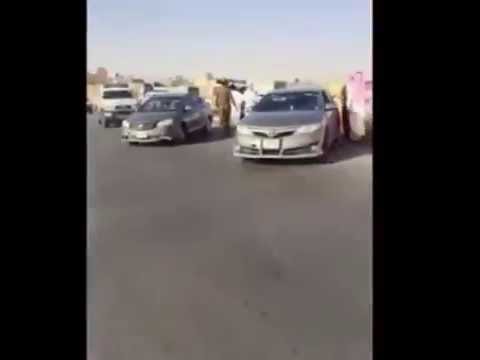 لحظة مداهمة شرطة الرياض للدرباويه والمفحطين والقبض عليهم