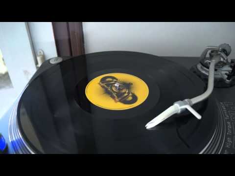 Acid Cirkus 02 - B2 - Pzylo - Acid Kick Your Ass