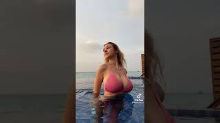 大きなお胸が大好きです[爆乳TikTok]