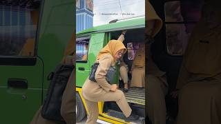 Download lagu Tutorial on taking a public bus to go home from work mp3 Download lagu Tutorial on taking a public bus to go home from work mp3