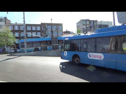 Berkhof trolleybus op lijn 7 vertrekt uit Arnhem CS