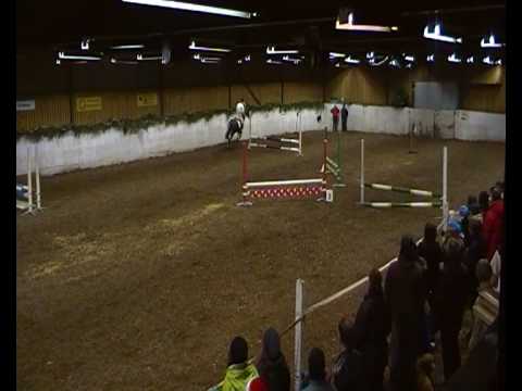 Maskeradhoppning RRF Annie och Annie