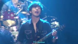 151002 CNBLUE Come Together in Shanghai - Footsteps (정용화 Yonghwa focus)