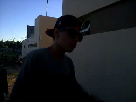 Tradu vs.  Sosin- 4tos- DERRIBANDO FRONTERAS FREESTYLE- EDICION 12- 2014