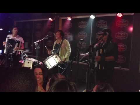 Isaac do Acordeon e Duani - Lampião