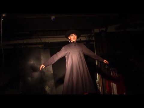 Praying Asis D'Orange D.U.Y.A Drag Pasaz Tel Aviv 7 8 17