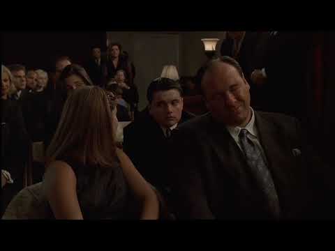 Maffiózók 2/6 - Sopranoék temetésén