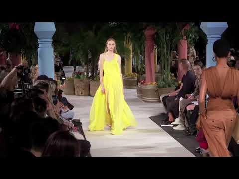 Oscar de la Renta New York Woman SS 2020
