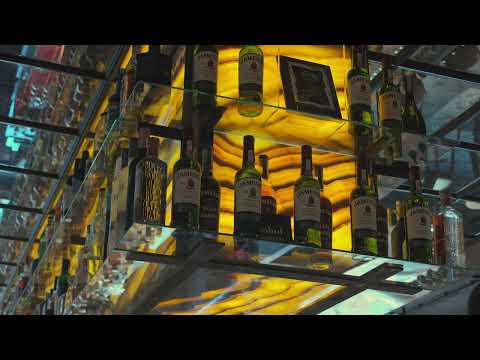 Wirtualny spacer po Food Hall Elektrowni Powiśle – odkryj smaki i klimat tego miejsca!