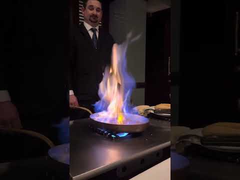 Banana Fosters no Seagar’s Prime Steakhouse