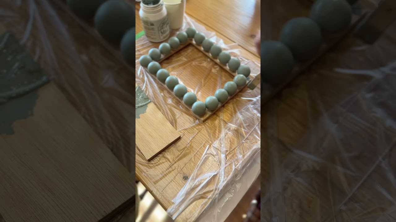 100均でアンティークフレームDIYしてみた