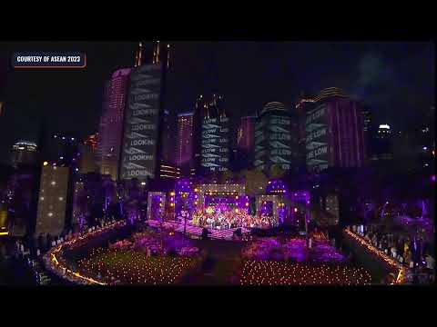 WATCH: 43rd ASEAN Summit Gala Dinner