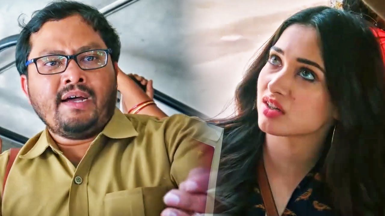 इस बस कंडक्टर को Tamanna Bhatia को चश्मा बदलने के लिये बोल रही ह