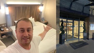 Glasgow Airport Hotel Courtyard by Marriott Room Review / Tour