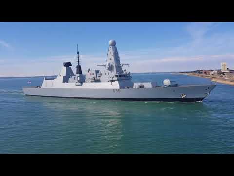 Hms Defender sailing into Portsmouth 16/7/2018