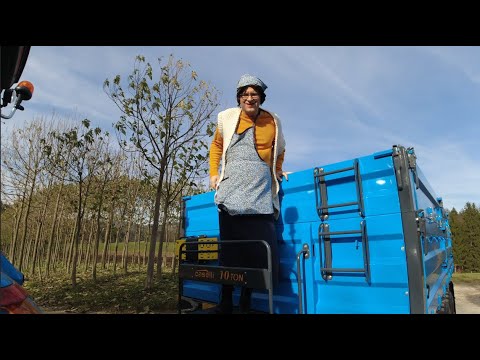 Lagerhof - snemanje, prikaz podjetja, traktorji LS, Mama Manka...