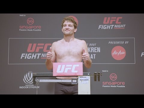 Highlights de la pesée de l'UFC Singapore + les résultats