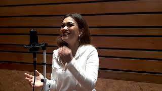 Download lagu Dewi Guna - Nang Gumalunsang mp3