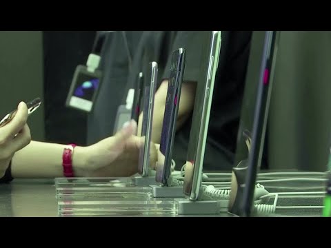 芯片短缺威脅筆記本電腦、手機生產 (Chip shortage threatens laptop, phone production)