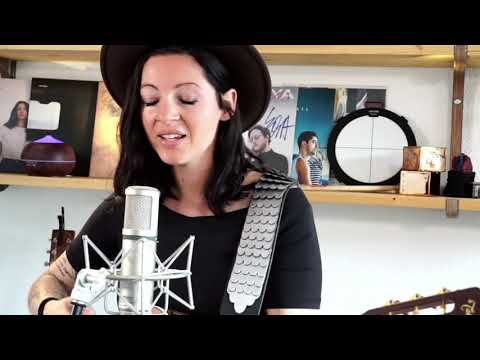 Nadine Fingerhut- Wo die Liebe ist // live& akustisch (Stadtklang-Session)