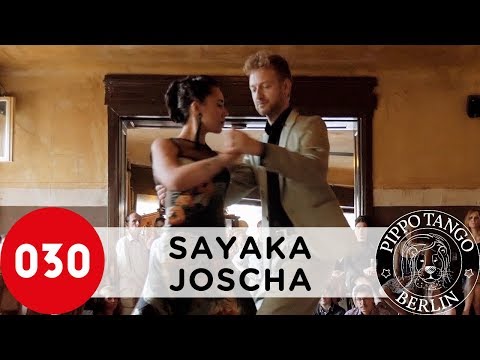 Sayaka Higuchi and Joscha Engel – A media luz