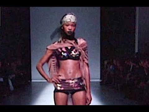 VIVIENNE WESTWOOD Spring Summer 2009 Paris - Fashion Channel