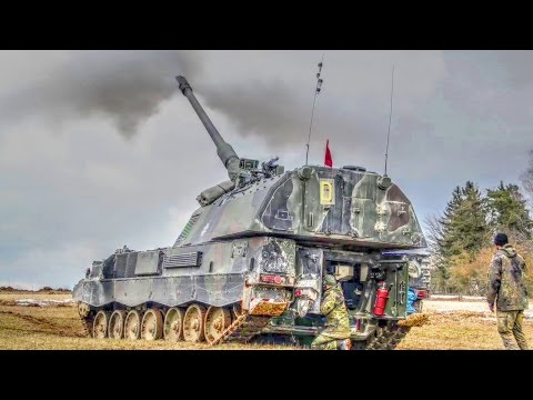 German Howitzer – Panzerhaubitze 2000 Live Fire