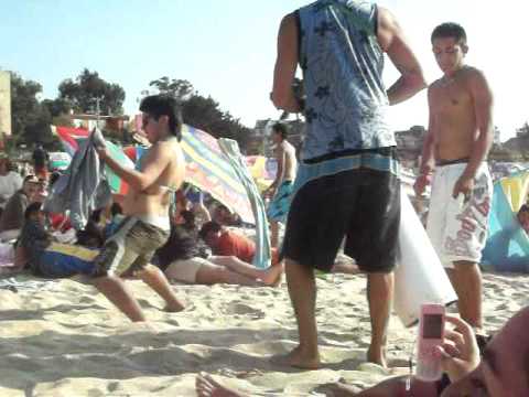 mino curao baila en bikini