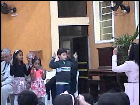 Louvor Crianças Culto de Domingo dia 04-08-2013
