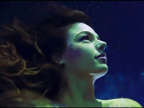 Isis Valverde - Eterna Sereia