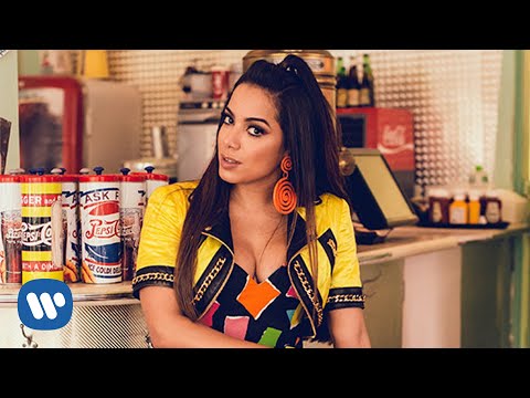 Anitta - Deixa Ele Sofrer (Official Music Video)