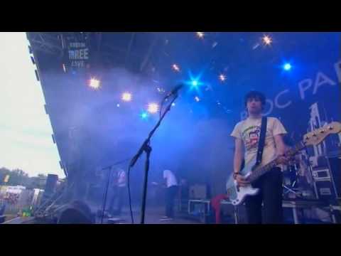 Bloc Party - Uniform (Live Glastonbury 2007)