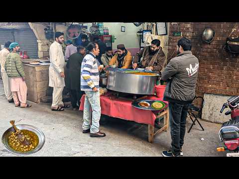 DELICIOUS STREET FOOD FOR BREAKFAST | PAKISTANI MORNING SPECIALTIES | COMPILATION VIDEO