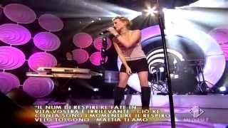 Hilary Duff - Wake Up Live - Tops Of The Pops 2005 - HD