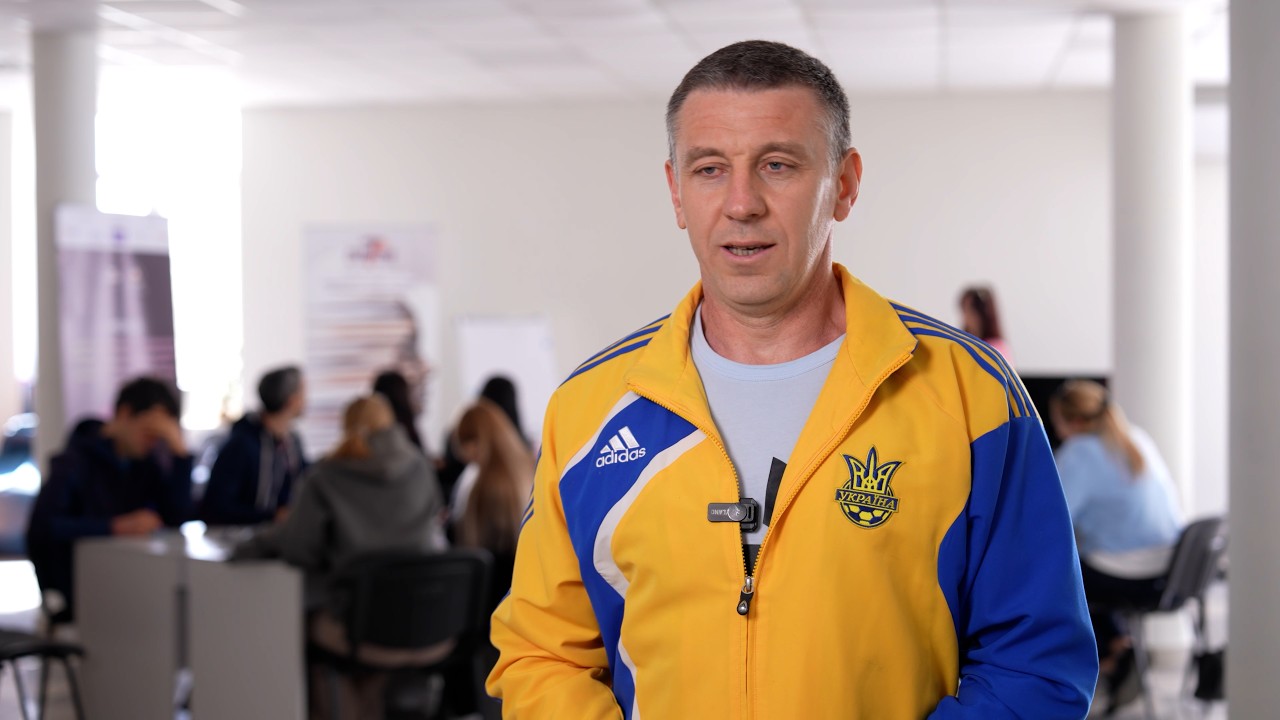 Vrcholový sportovec z Ukrajiny soutěží za Moldavsko a potřebuje se naučit místní jazyk