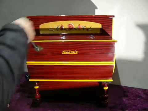 Petit piano mécanique FAVENTIA fabriqué à BARCELONE en ESPAGNE