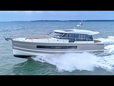 £350,000 Yacht Tour : 2017Jeanneau NC14