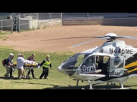 Informe desde Nueva York: presunto atacante de Salman Rushdie es acusado de intento de asesinato