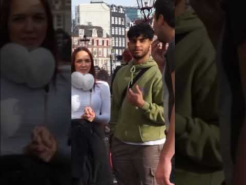 Dutchman Surprises Strangers By Speaking 3 Indian Languages