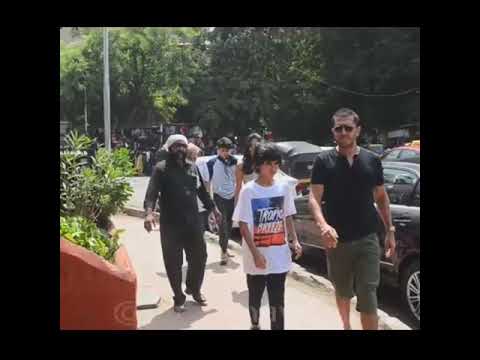 download lagu mp3 mp4 Ritesh Sidhwani Wife, download lagu Ritesh Sidhwani Wife gratis, unduh video klip Ritesh Sidhwani Wife