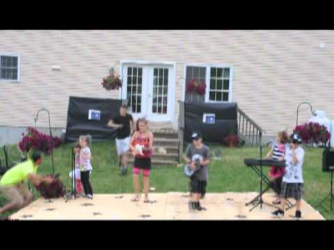 Glimmer - "We Got the Summer" ft Dustin Tavella