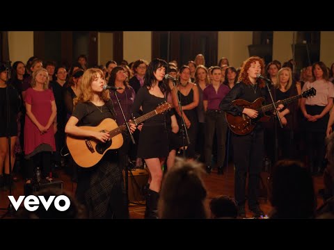 Folk Bitch Trio - Foreign Bird (Live with One More Chorus)