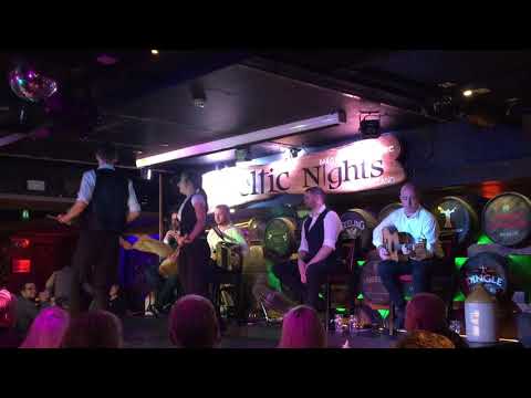 Celtic Nights - Dublin - Dança e música irlandesa - vassouras
