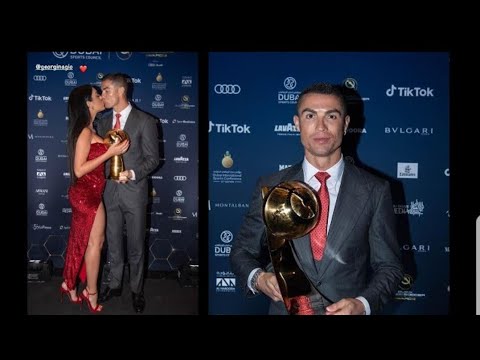 CRISTIANO RONALDO BEST PLAYER OF THE CENTURY AWARD. DUBAÏ 2020.