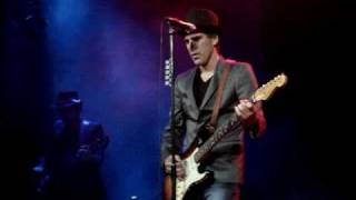 Mikel Erentxun Como Dioses Pequeños en la Joy