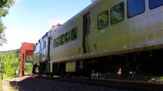 preview picture of video 'Metro North 6711 4900 SB Main Line Suffern NY'